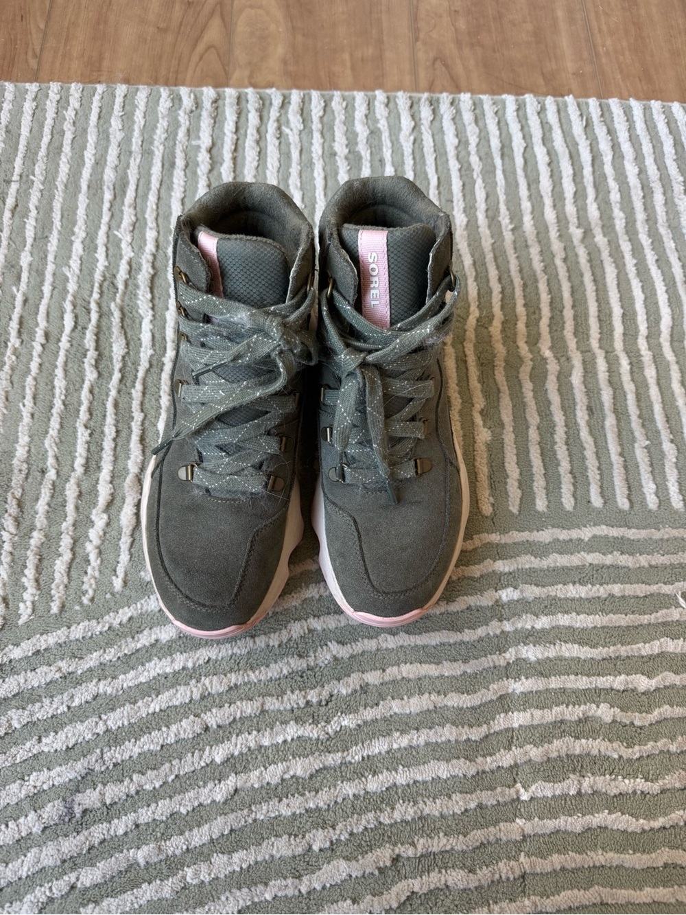 Sorel Kinetic Impact Conquest Bootie in Stone Green and Chalk